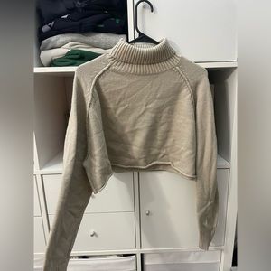 Cropped turtle neck sweater